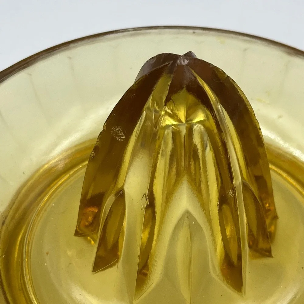 Amber Glass Citrus Juicer Reamer Yellow Kitchenware Vintage